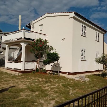Apartmani Dokoza Vir Esterno foto