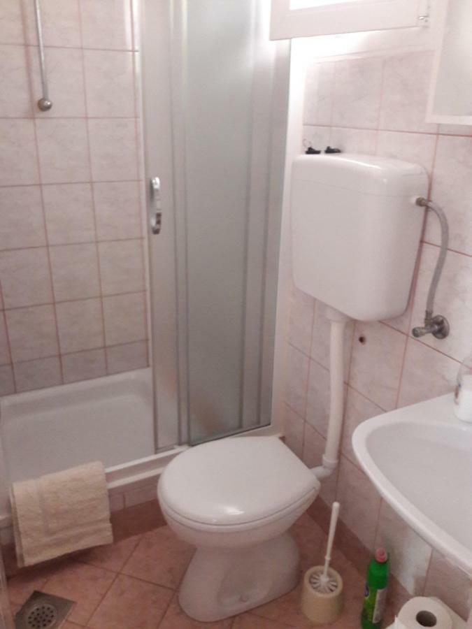 Apartmani Dokoza Vir Esterno foto